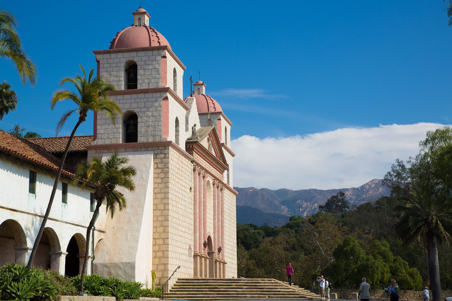Southern California by train: Santa Barbara Mission